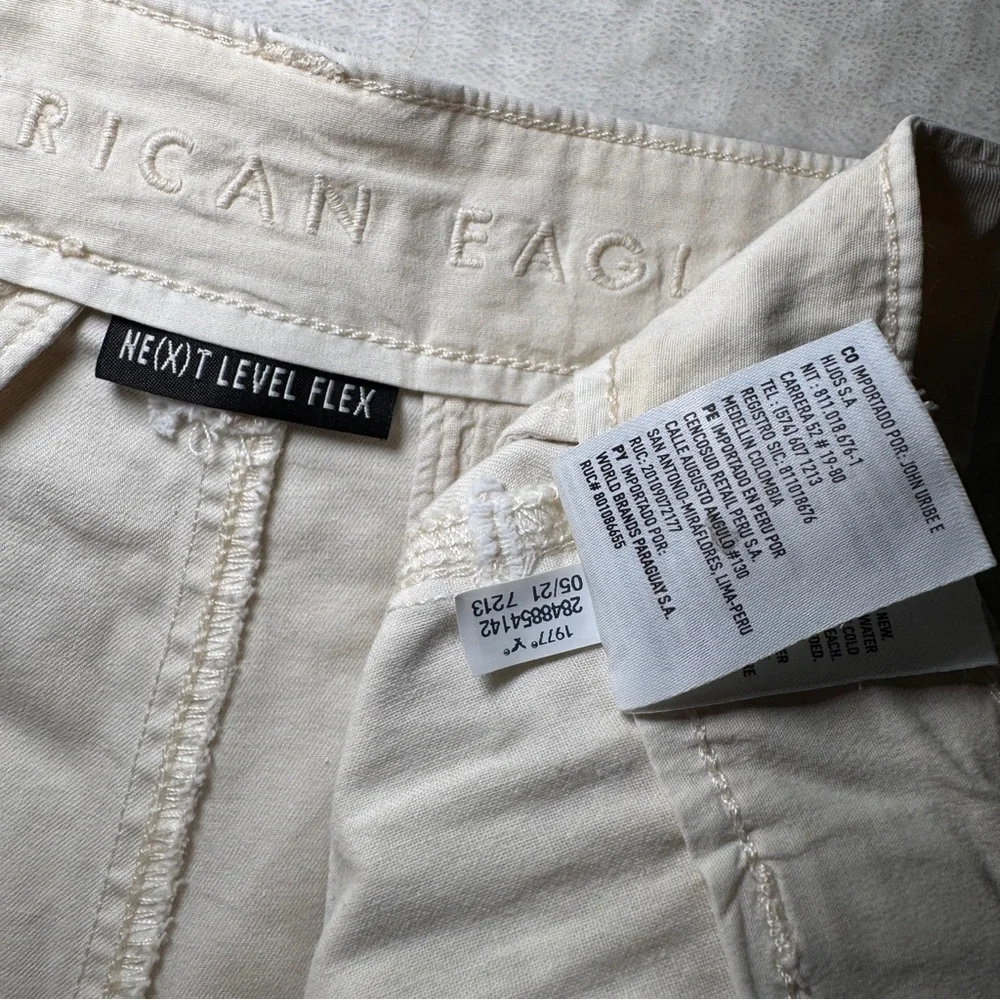 American Eagle Outfitters Khaki Shorts Size 29